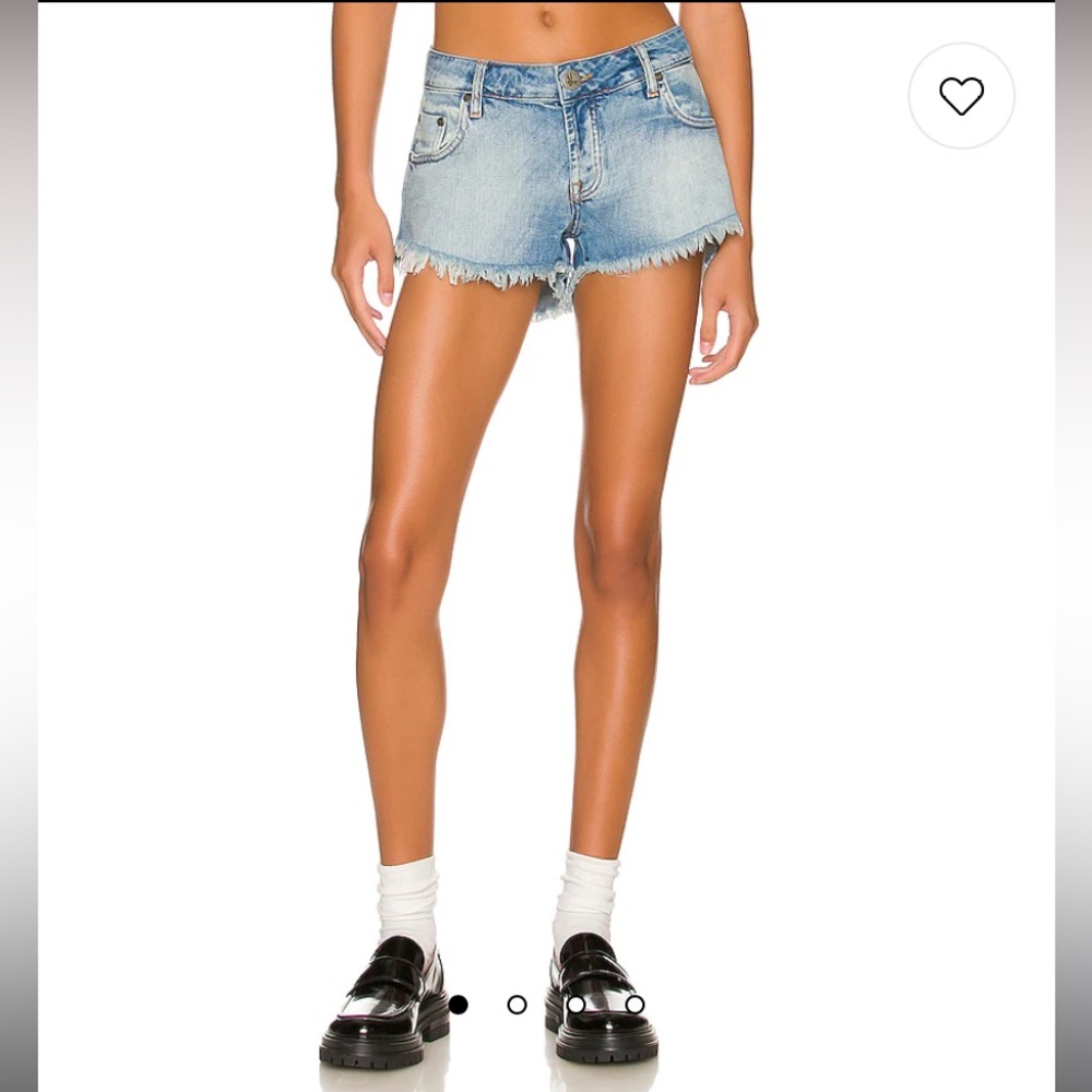 NWT ONE TEASPOON DUKES SHORTS